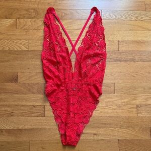Victoria's Secret Lipstick Red Floral Lace Plunge Bodysuit ~ Size Small